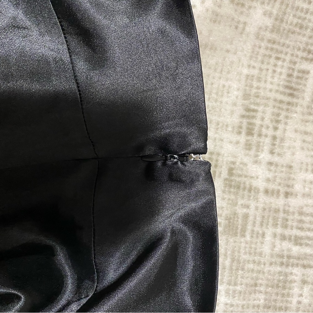 Size 18 Black satin skirt